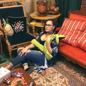 Meet your Posher, Sidney